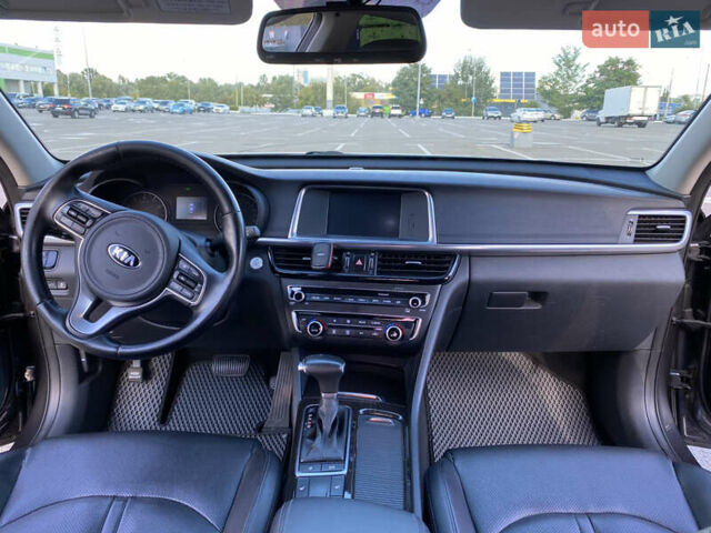 Серый Киа K5, объемом двигателя 2 л и пробегом 380 тыс. км за 13900 $, фото 10 на Automoto.ua