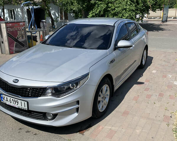 Серый Киа K5, объемом двигателя 2 л и пробегом 157 тыс. км за 11900 $, фото 17 на Automoto.ua