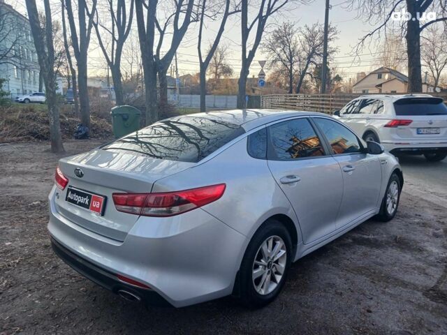 Серый Киа K5, объемом двигателя 2 л и пробегом 307 тыс. км за 10990 $, фото 4 на Automoto.ua