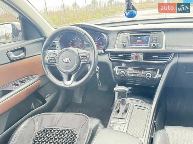 Серый Киа K5, объемом двигателя 2 л и пробегом 307 тыс. км за 8950 $, фото 12 на Automoto.ua