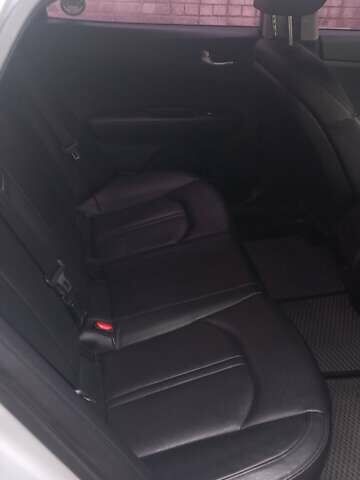 Сірий Кіа K5, об'ємом двигуна 2 л та пробігом 240 тис. км за 12000 $, фото 9 на Automoto.ua