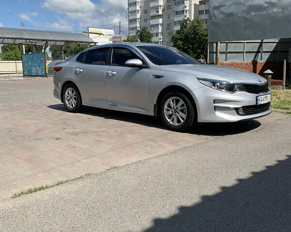 Серый Киа K5, объемом двигателя 2 л и пробегом 157 тыс. км за 11900 $, фото 18 на Automoto.ua