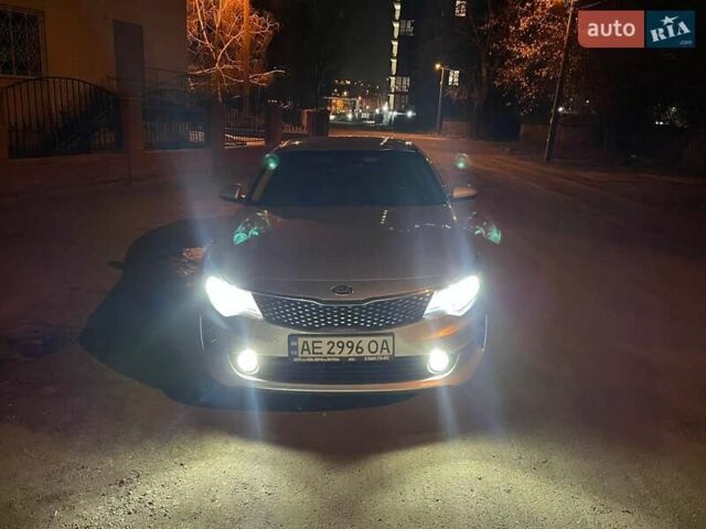 Серый Киа K5, объемом двигателя 2 л и пробегом 117 тыс. км за 14900 $, фото 48 на Automoto.ua