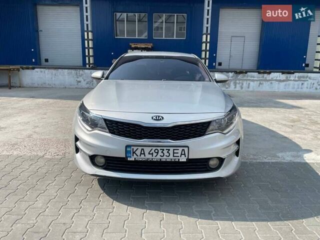 Серый Киа K5, объемом двигателя 2 л и пробегом 281 тыс. км за 11250 $, фото 4 на Automoto.ua