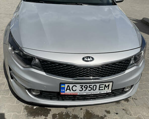 Серый Киа K5, объемом двигателя 2 л и пробегом 136 тыс. км за 11500 $, фото 3 на Automoto.ua