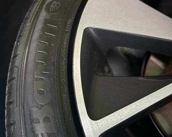Сірий Кіа K5, об'ємом двигуна 2 л та пробігом 265 тис. км за 11000 $, фото 4 на Automoto.ua