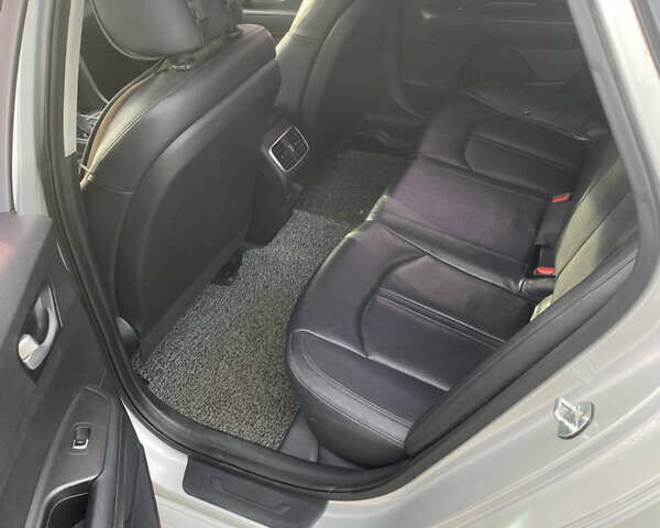 Сірий Кіа K5, об'ємом двигуна 2 л та пробігом 142 тис. км за 10000 $, фото 12 на Automoto.ua