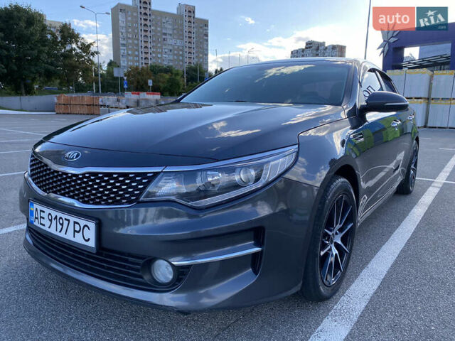 Серый Киа K5, объемом двигателя 2 л и пробегом 320 тыс. км за 14500 $, фото 11 на Automoto.ua