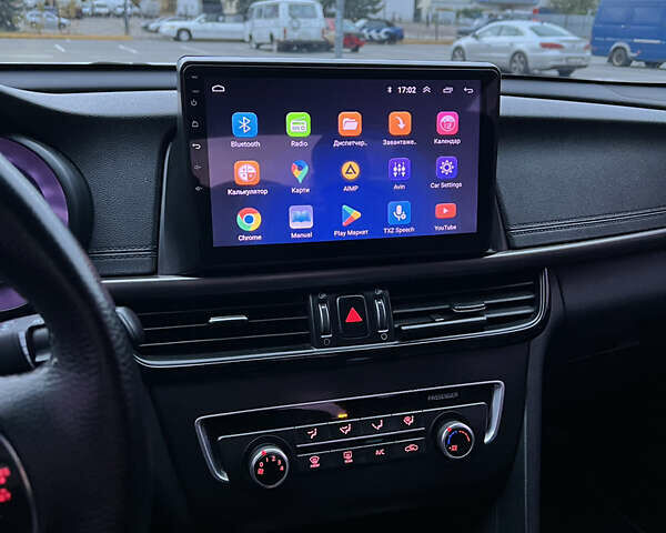 Сірий Кіа K5, об'ємом двигуна 2 л та пробігом 360 тис. км за 14200 $, фото 12 на Automoto.ua
