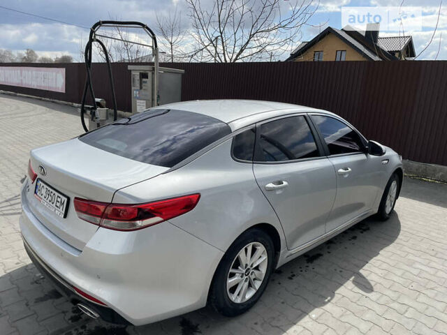 Серый Киа K5, объемом двигателя 2 л и пробегом 136 тыс. км за 11500 $, фото 5 на Automoto.ua