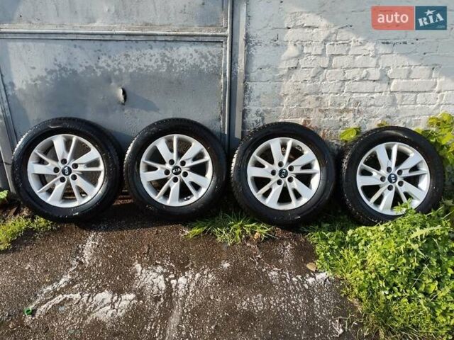 Серый Киа K5, объемом двигателя 2 л и пробегом 355 тыс. км за 10800 $, фото 23 на Automoto.ua
