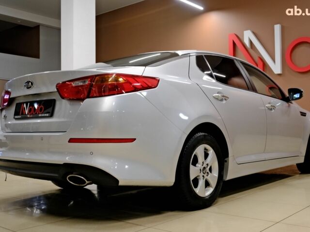 Серый Киа K5, объемом двигателя 2 л и пробегом 170 тыс. км за 8500 $, фото 11 на Automoto.ua
