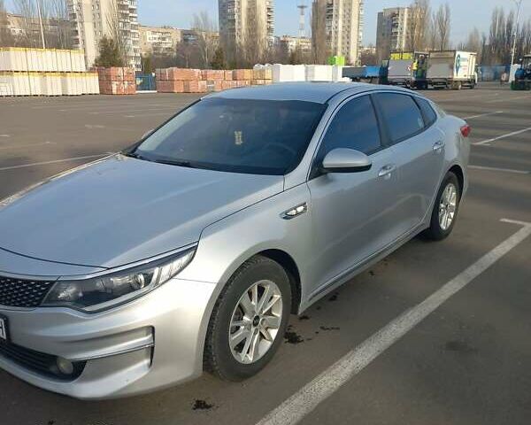 Сірий Кіа K5, об'ємом двигуна 2 л та пробігом 240 тис. км за 12000 $, фото 1 на Automoto.ua