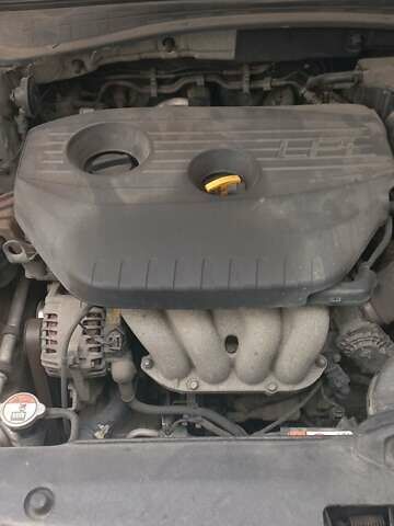 Сірий Кіа K5, об'ємом двигуна 2 л та пробігом 240 тис. км за 12000 $, фото 12 на Automoto.ua