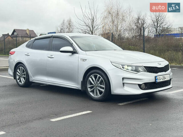 Серый Киа K5, объемом двигателя 2 л и пробегом 307 тыс. км за 8950 $, фото 2 на Automoto.ua