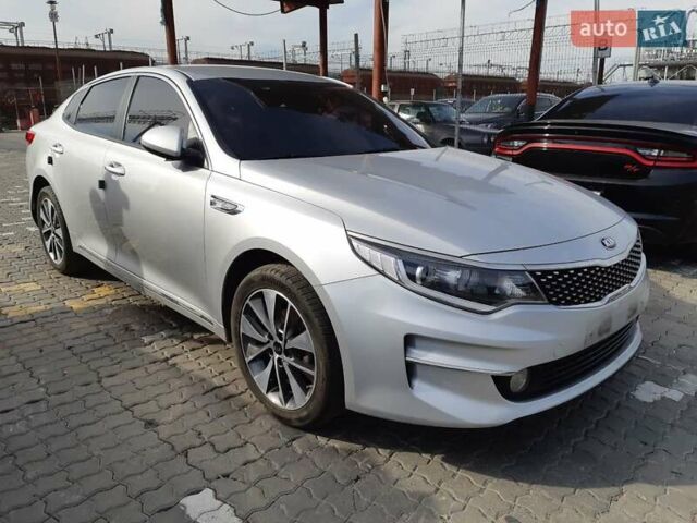 Серый Киа K5, объемом двигателя 2 л и пробегом 117 тыс. км за 14900 $, фото 79 на Automoto.ua