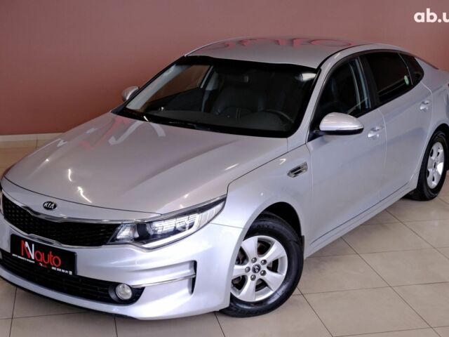 Серый Киа K5, объемом двигателя 2 л и пробегом 296 тыс. км за 7900 $, фото 1 на Automoto.ua