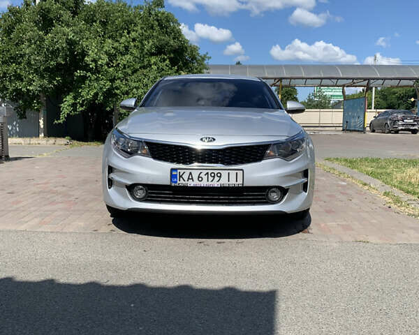 Серый Киа K5, объемом двигателя 2 л и пробегом 157 тыс. км за 11900 $, фото 15 на Automoto.ua