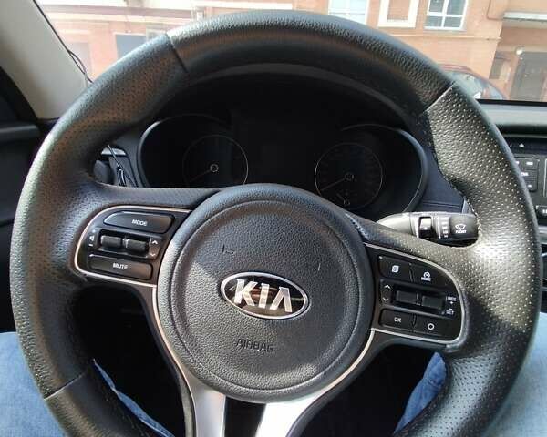Серый Киа K5, объемом двигателя 2 л и пробегом 355 тыс. км за 10800 $, фото 20 на Automoto.ua