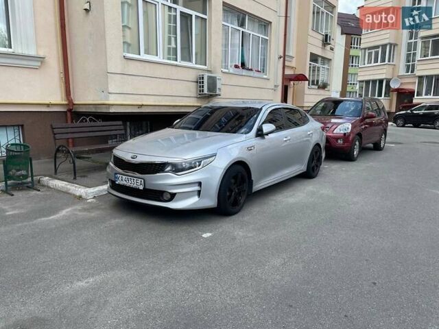 Серый Киа K5, объемом двигателя 2 л и пробегом 281 тыс. км за 11250 $, фото 24 на Automoto.ua