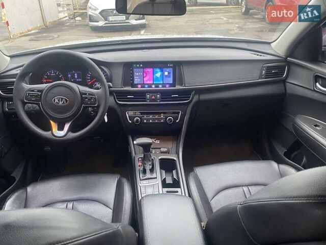 Сірий Кіа K5, об'ємом двигуна 2 л та пробігом 322 тис. км за 11990 $, фото 3 на Automoto.ua