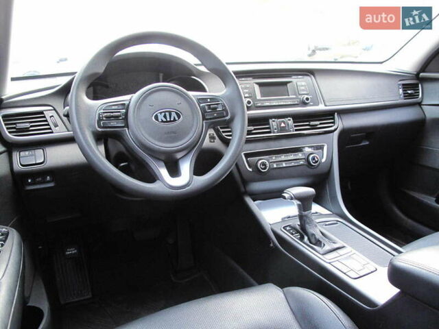 Сірий Кіа K5, об'ємом двигуна 2 л та пробігом 291 тис. км за 12800 $, фото 23 на Automoto.ua