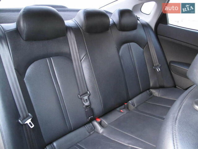 Сірий Кіа K5, об'ємом двигуна 2 л та пробігом 291 тис. км за 12800 $, фото 37 на Automoto.ua