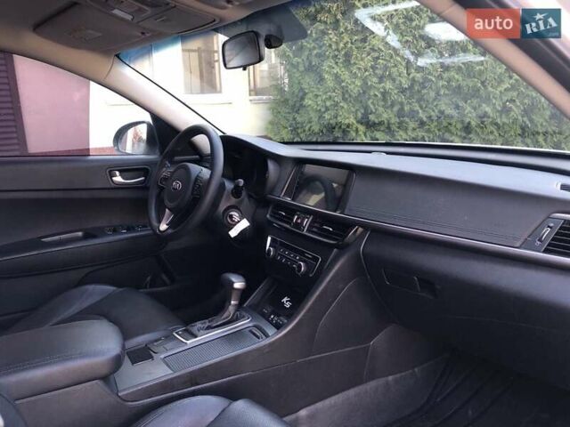 Серый Киа K5, объемом двигателя 2 л и пробегом 419 тыс. км за 8690 $, фото 10 на Automoto.ua