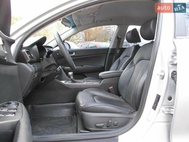 Сірий Кіа K5, об'ємом двигуна 2 л та пробігом 291 тис. км за 12800 $, фото 11 на Automoto.ua