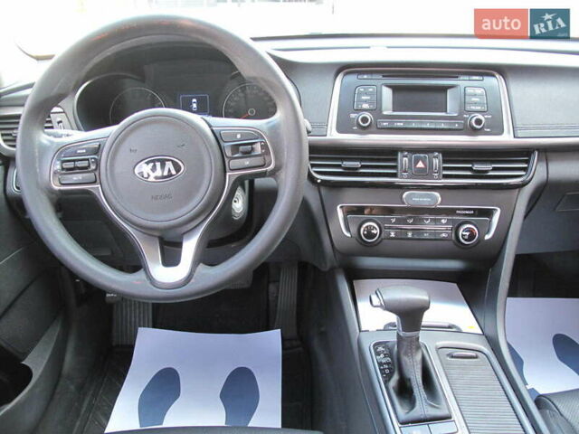 Серый Киа K5, объемом двигателя 2 л и пробегом 309 тыс. км за 11700 $, фото 15 на Automoto.ua