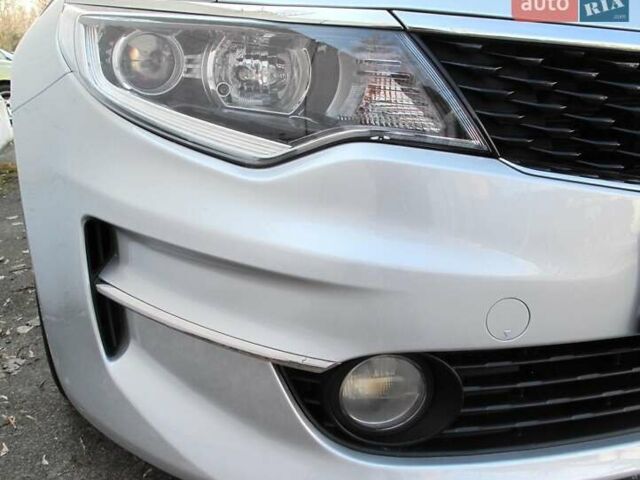 Серый Киа K5, объемом двигателя 2 л и пробегом 309 тыс. км за 11700 $, фото 27 на Automoto.ua