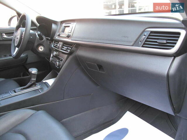 Серый Киа K5, объемом двигателя 2 л и пробегом 309 тыс. км за 11700 $, фото 32 на Automoto.ua