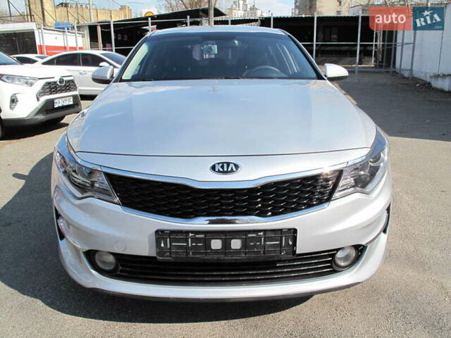 Серый Киа K5, объемом двигателя 2 л и пробегом 309 тыс. км за 11700 $, фото 7 на Automoto.ua