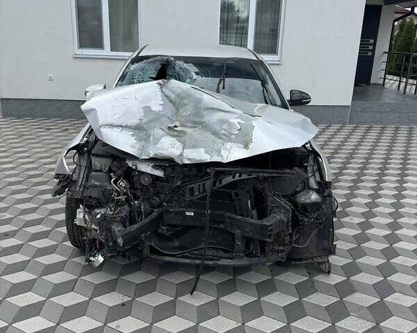 Серый Киа K5, объемом двигателя 2 л и пробегом 130 тыс. км за 4999 $, фото 2 на Automoto.ua