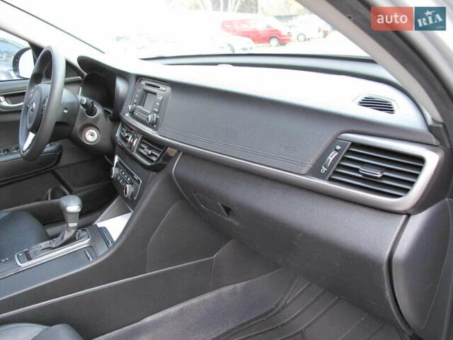 Сірий Кіа K5, об'ємом двигуна 2 л та пробігом 291 тис. км за 12800 $, фото 30 на Automoto.ua