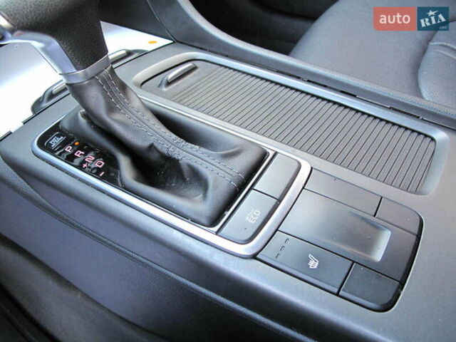 Серый Киа K5, объемом двигателя 2 л и пробегом 309 тыс. км за 11700 $, фото 67 на Automoto.ua