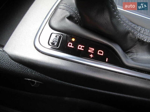 Сірий Кіа K5, об'ємом двигуна 2 л та пробігом 291 тис. км за 12800 $, фото 54 на Automoto.ua