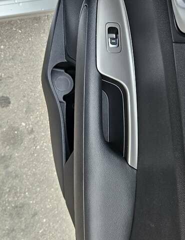 Серый Киа K5, объемом двигателя 2 л и пробегом 206 тыс. км за 14900 $, фото 29 на Automoto.ua