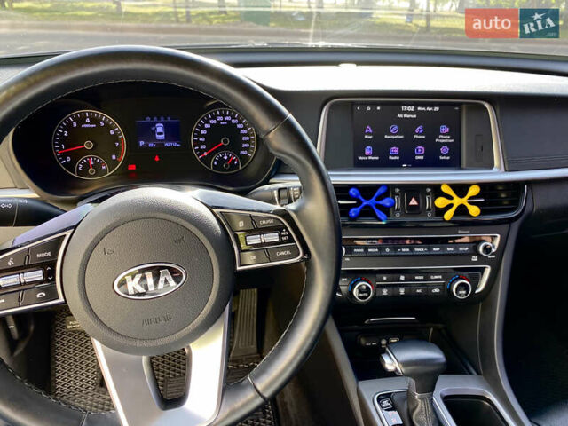 Серый Киа K5, объемом двигателя 2 л и пробегом 157 тыс. км за 18200 $, фото 6 на Automoto.ua