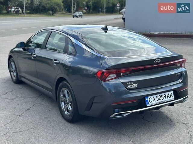 Серый Киа K5, объемом двигателя 1.6 л и пробегом 76 тыс. км за 21500 $, фото 29 на Automoto.ua