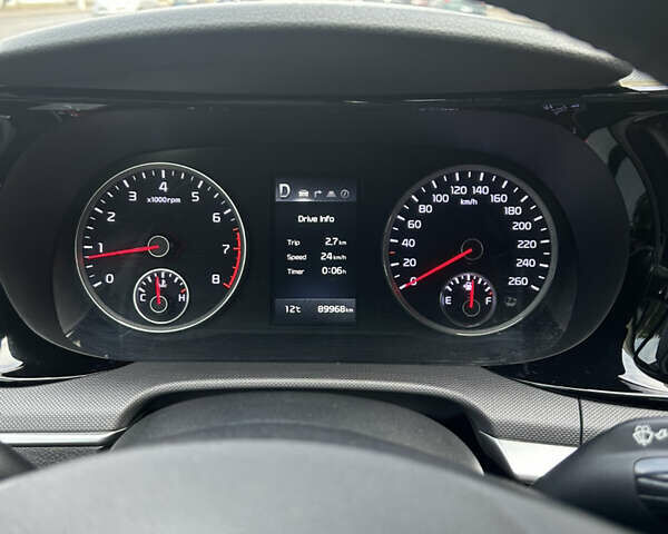 Серый Киа K5, объемом двигателя 2 л и пробегом 90 тыс. км за 23589 $, фото 4 на Automoto.ua