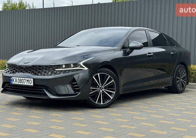 Сірий Кіа K5, об'ємом двигуна 2 л та пробігом 115 тис. км за 29000 $, фото 2 на Automoto.ua