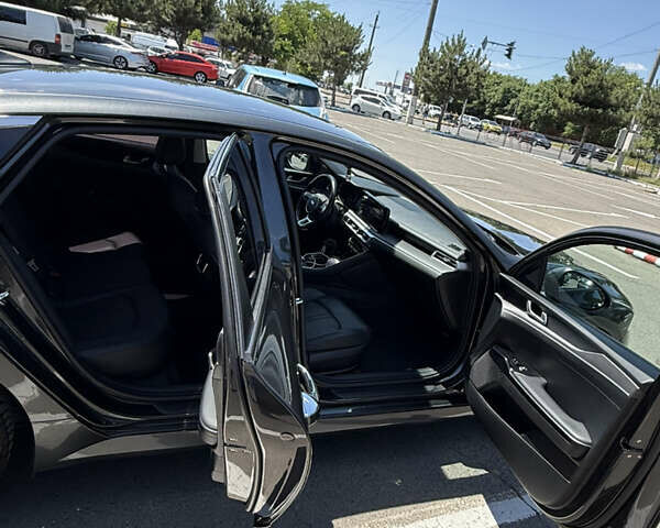 Сірий Кіа K5, об'ємом двигуна 2 л та пробігом 180 тис. км за 21200 $, фото 12 на Automoto.ua