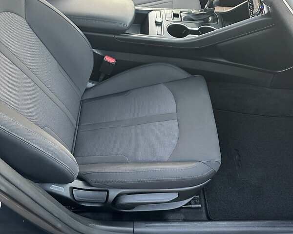 Сірий Кіа K5, об'ємом двигуна 1.6 л та пробігом 76 тис. км за 21300 $, фото 23 на Automoto.ua