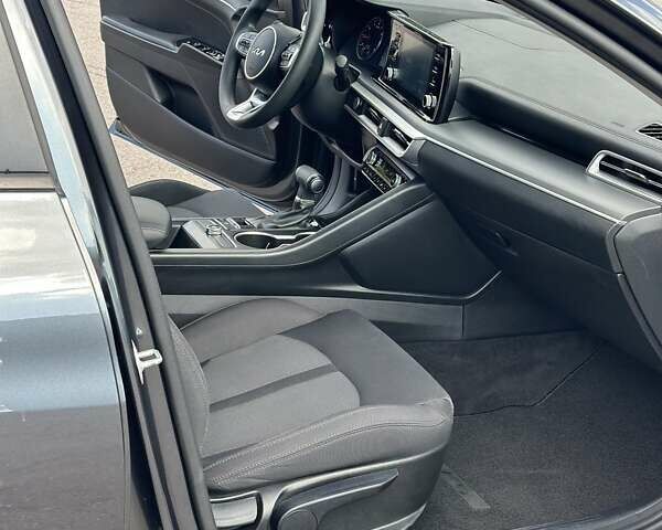 Серый Киа K5, объемом двигателя 1.6 л и пробегом 76 тыс. км за 21500 $, фото 32 на Automoto.ua