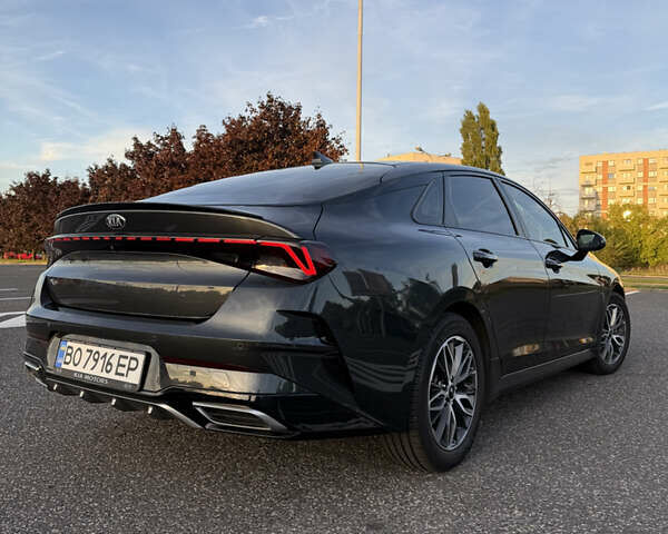 Серый Киа K5, объемом двигателя 2 л и пробегом 192 тыс. км за 19900 $, фото 9 на Automoto.ua