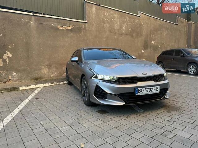 Сірий Кіа K5, об'ємом двигуна 2 л та пробігом 133 тис. км за 24700 $, фото 1 на Automoto.ua