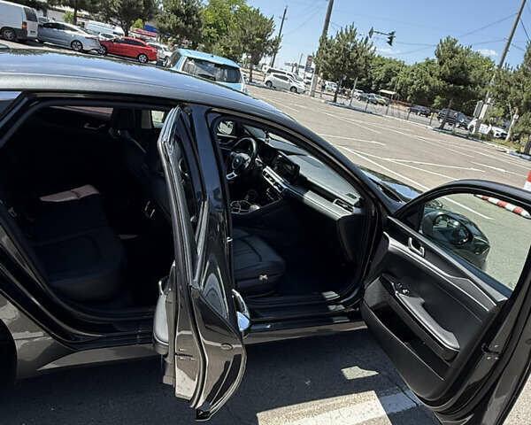 Сірий Кіа K5, об'ємом двигуна 2 л та пробігом 180 тис. км за 21200 $, фото 11 на Automoto.ua