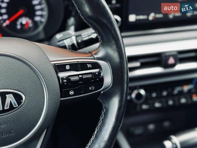 Серый Киа K5, объемом двигателя 2 л и пробегом 152 тыс. км за 19999 $, фото 26 на Automoto.ua