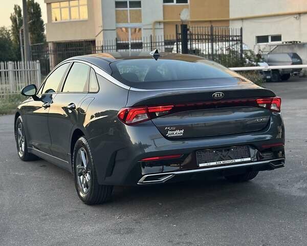 Сірий Кіа K5, об'ємом двигуна 1.6 л та пробігом 76 тис. км за 21300 $, фото 15 на Automoto.ua